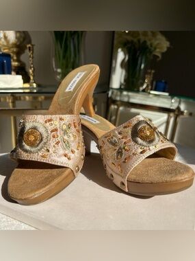 RARE VINTAGE Steve Madden Gold Beaded Embellished Slide Heels